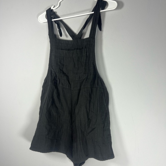Aerie Tie Gauze Shortall Romper Medium - Picture 3 of 6